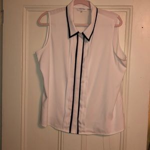 Calvin Klein Blouse in ivory with black accents